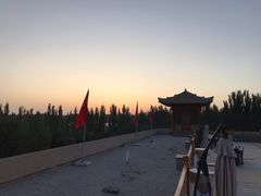 -敦煌山庄摘星阁