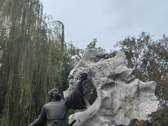 -何园