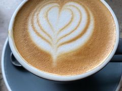 燕麦奶卡布奇诺-RAC BAR(安福路店)