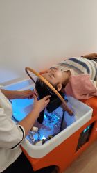 -舒欣头疗·俏丝谧语 白发脱发专业护理 