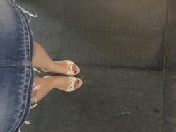 -悦指间美甲美睫