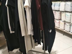 -优衣库(石家庄裕华万达广场店)