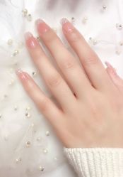-爱美睫美甲会馆