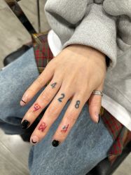 -龙之吻专业刺青·手工耳洞·纹身去色