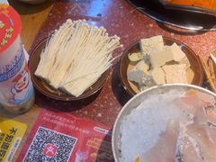 -赵美丽·重庆社区火锅·直营店(火车东站·中豪国际店)