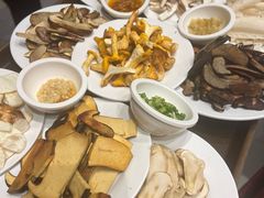 -天宜隆蘑菇宴火锅(石景山旗舰店)