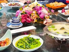 牡蛎豆腐汤-95号酱骨·一块豆腐(展春园西路店)