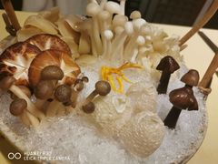 -余欢领鲜火锅(新街口店)