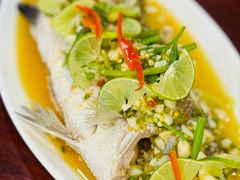 -Dang restaurant (patong phuket)