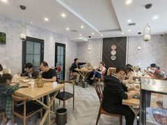 大堂-歹歹的加个面过油肉拌面