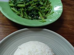 -Kat's Kitchen