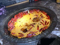 -红九格老火锅(三峡广场店)