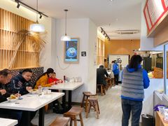大堂-李与白包子铺(桐梓林店)