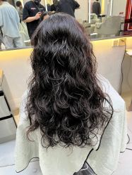 -YOUNG漾沙龙