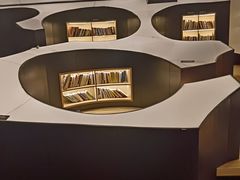 -涨巢·潮玩水疗局