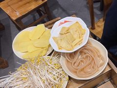 -肖肖酸萝卜鱼火锅(总店)
