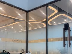 -英派斯健身旗舰店(海信国际中心馆)