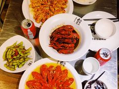 -龙巢盱眙龙虾·牛蛙·烧烤宵夜(八卦岭店)