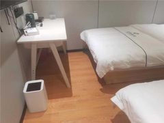 -全悦酒店(广州天河林和西地铁站店)