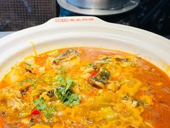 -魏铭鱼头捞饭(晋阳路店)