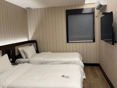 -汉庭(罗湖口岸万象城店)