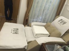 -新盈光·云会所(百丈东路店)