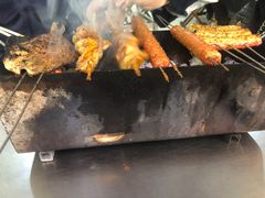 -老广烧烤(骆驼山康馨园店)