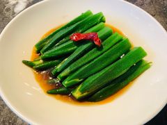 -港丽餐厅(高德置地店)