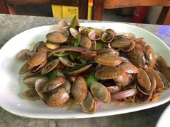 -四川小胡子海鲜(丁村万人海鲜广场店)