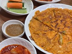 泡菜饼-喇喇排骨火锅·传统韩式脊骨汤(望京西园总店)