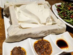 -95号酱骨·一块豆腐(展春园西路店)