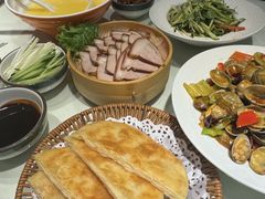 -李连贵酒家熏肉大饼(昆明街店)