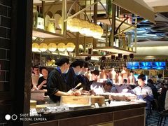大堂-钱小奴海鲜自助黑金店(杭州滨江龙湖店)
