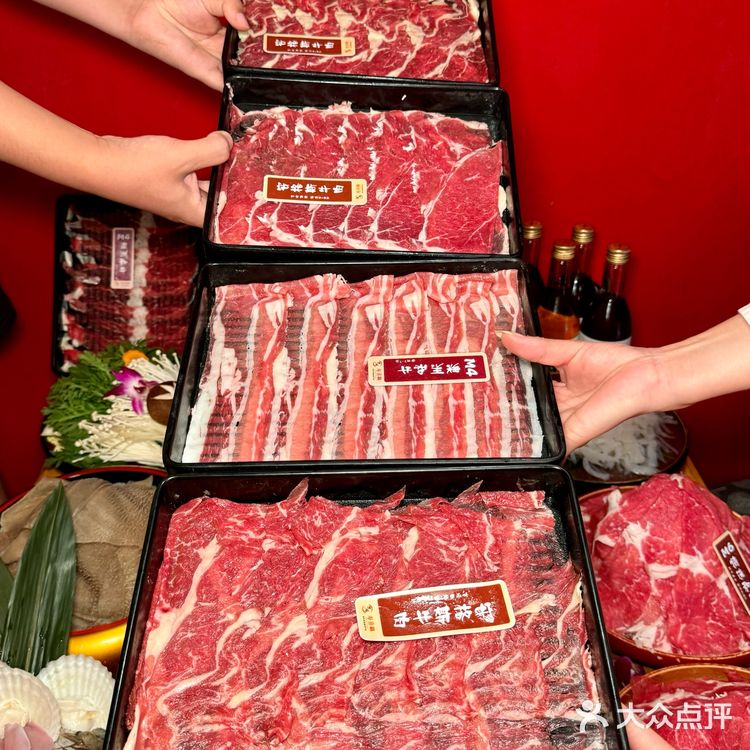 来成都必吃!梁家巷这家和牛寿喜烧自助太绝了!