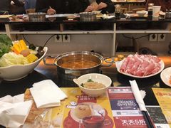 -呷哺呷哺(世贸.工三店)