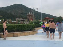 -汤山欢乐水世界