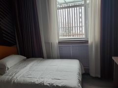 -IU酒店(兰州西关十字地铁站店)