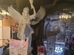 -暴风岛沉浸式体验馆(百联世纪店)