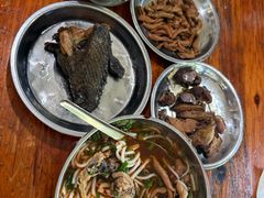-正宗李家土鸡米线店