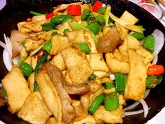 -阿三鱼头泡饼·家常菜