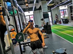 -Freedom Fitness私教健身俱乐部(徐虹北路店)