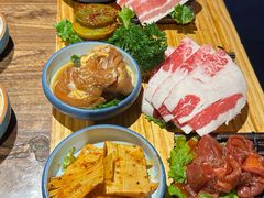 -明洞阿姨·韩式酱蟹烤肉·创意料理(三元桥店)