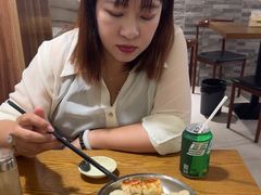 -黄阿姨锅贴大王(万航渡路店)