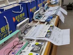 -沪睛眼镜蔡司官方授权店(金桥佳林路店)