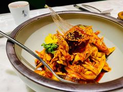 敲糖棒棒鸡-辛香汇·现炒川菜(淮海路百盛店)