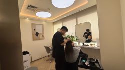 -变画·发型STUDIO