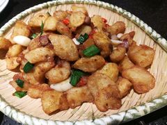 -万重锦·人文川菜馆(骡马市店)