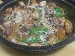 -老钟家烤羊排·敦伊阁清真餐厅胡羊焖饼