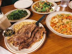 -Cha Café and Bistro