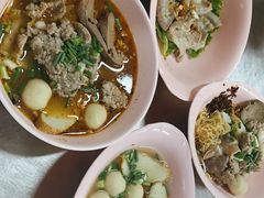 -榮泰米粉湯(Left Shop)